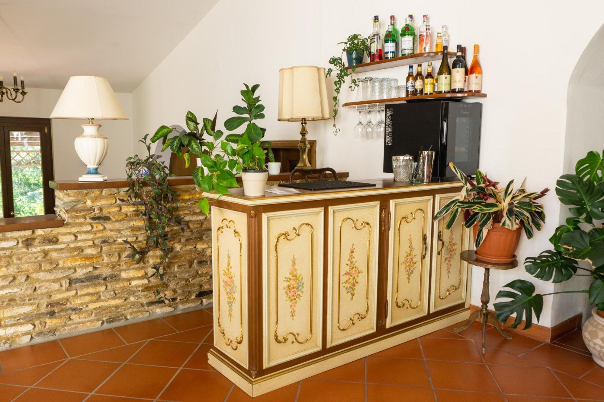 Villa Nerone B&B Lorenzana Exterior photo